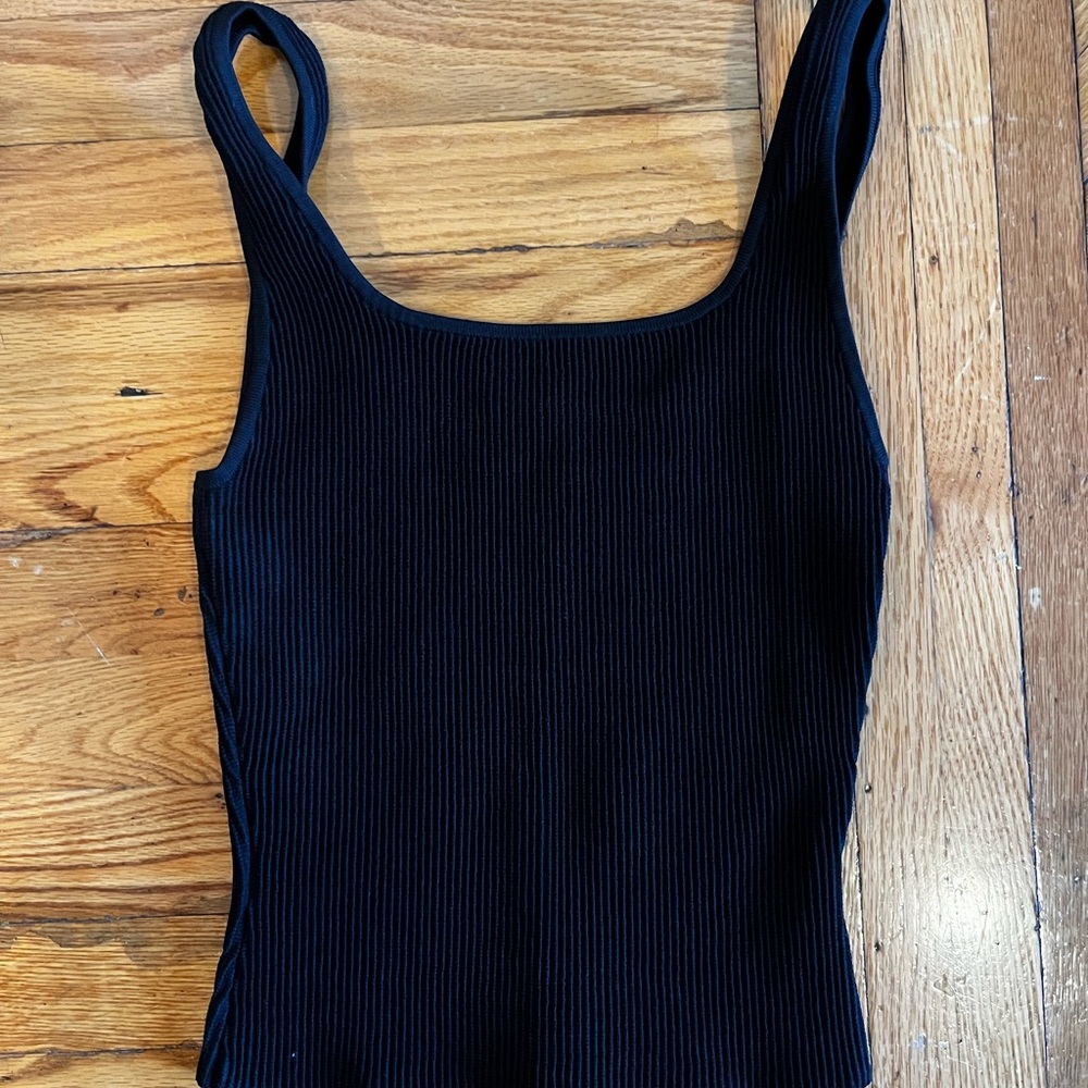 Babaton Black Ribbed Stretch Tank Top